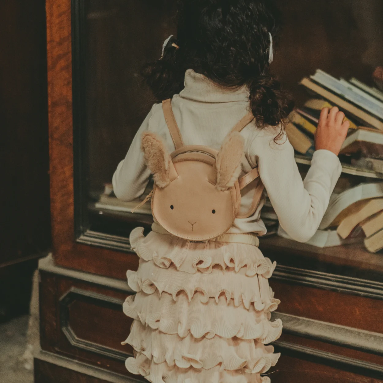 Kapi Exclusive Backpack | Fluffy Bunny | Light Rust Leather - Image 3